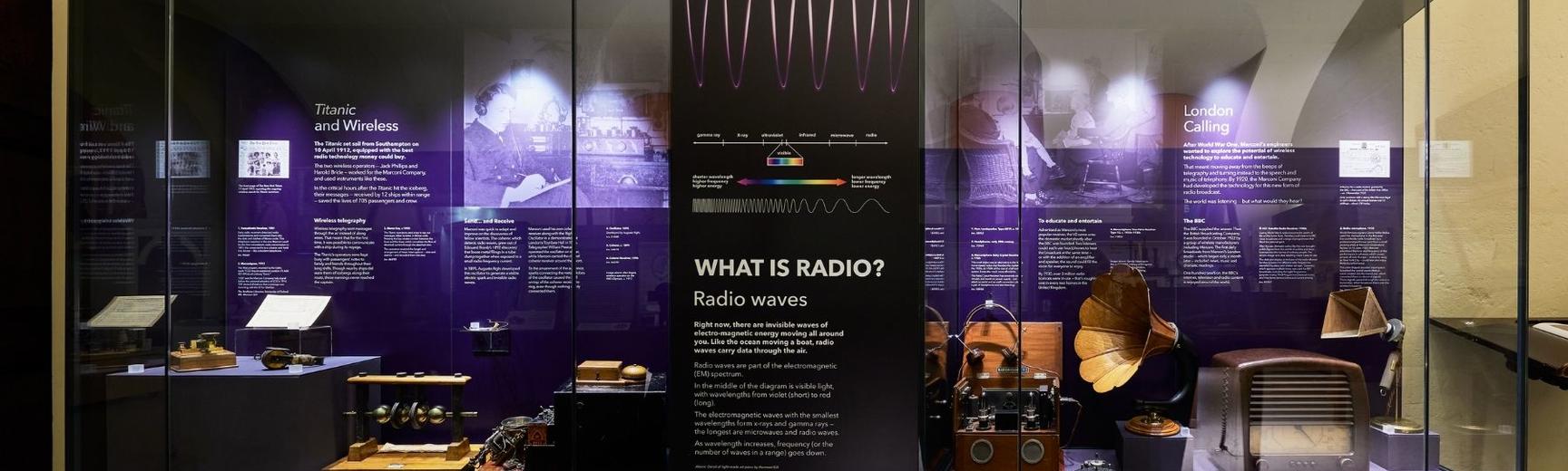 Making Waves display, Basement Gallery, History of Science Museum, Oxford