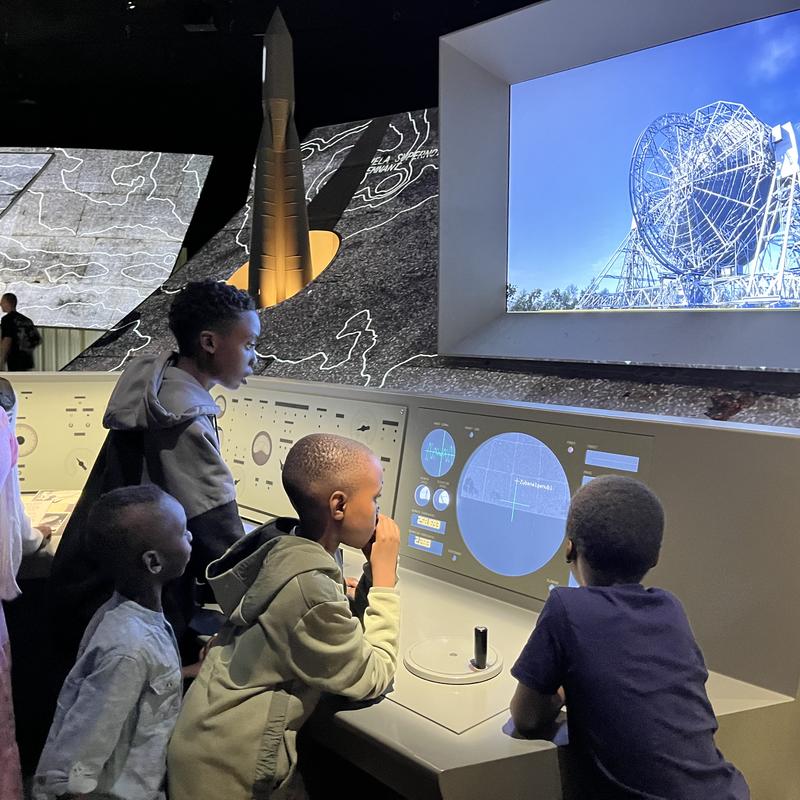 Finding out how the Lovell radio telescope works