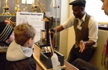 Demonstrating a model Newcomen steam pump