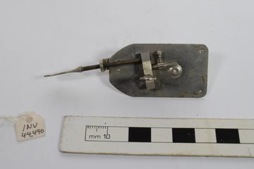 Leeuwenhoek Replica Microscope, by Bausch & Lomb, Rochester USA, 1933 inv. 44490